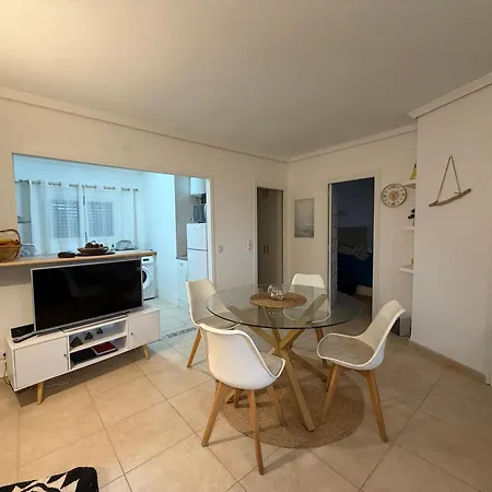 Patio Andaluz En دينايا